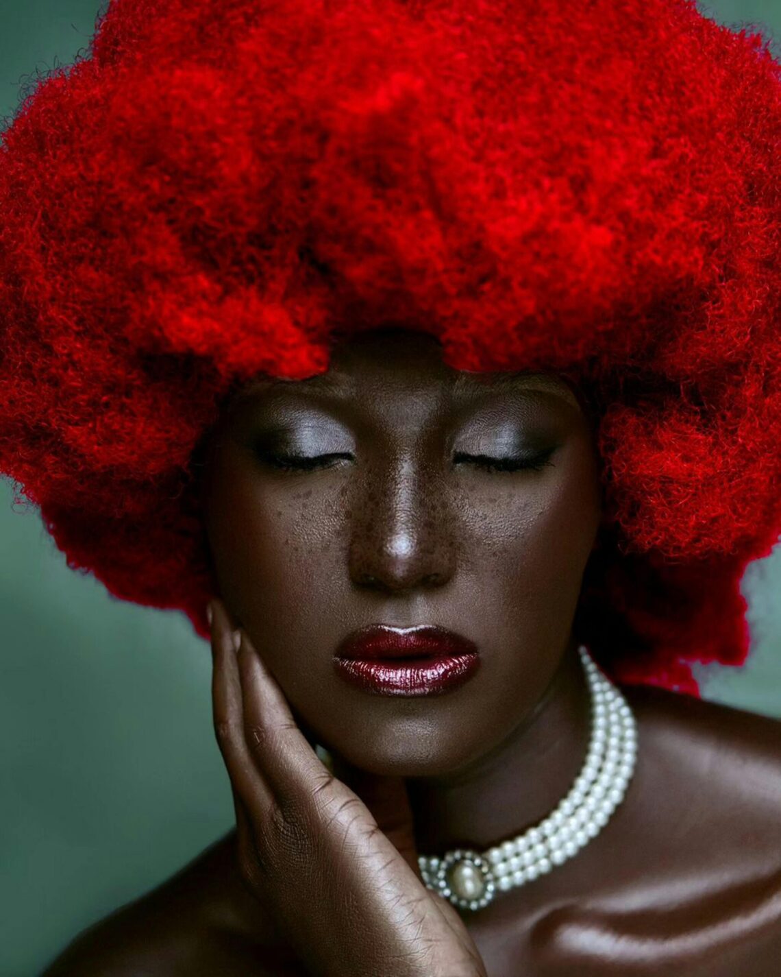 Hyperpigmentation in Spring: 7 Sneaky Ways Spring Sun Darkens Dark Spots (And How to Stop It)