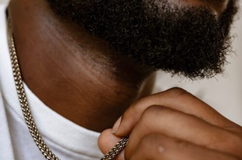 Razor Bumps on Black Skin: 11 Powerful Ways to Prevent Them for Smooth, Clear Skin